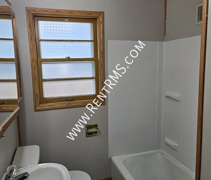 1230 SW Oakley Ave — Photo 18