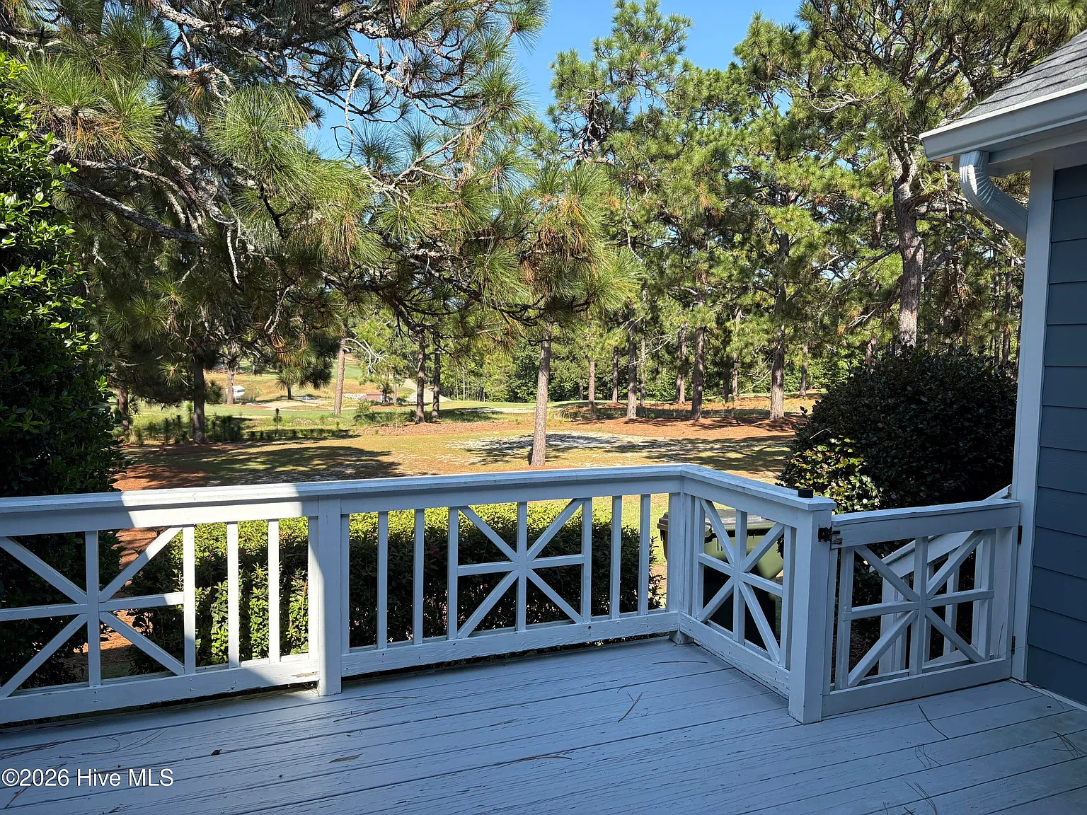 3 bed, 3.0 bath, $2,200 — Photo 2