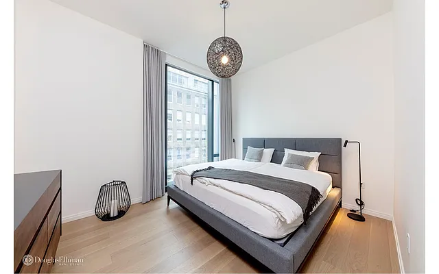 Rented by Douglas Elliman | media 19