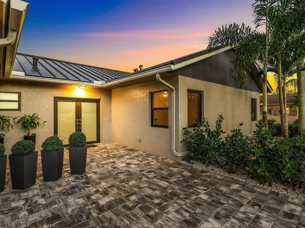 21212 Escondido Way, Boca Raton, FL 33433