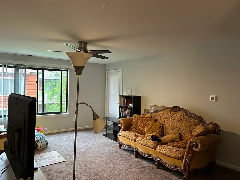 2812B Auburn Ct — Photo 2