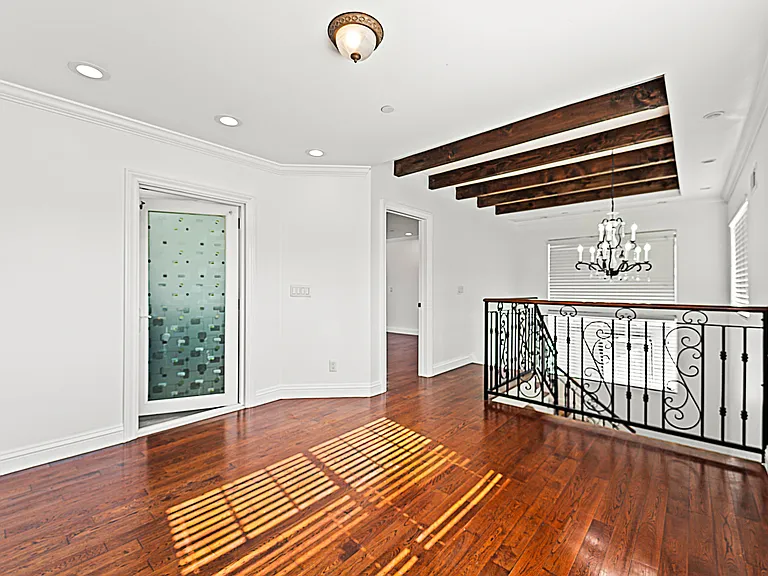 873 Avenue A — Photo 22