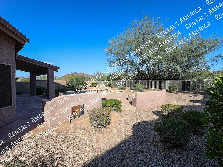 33251 N Symer Dr — Photo 37