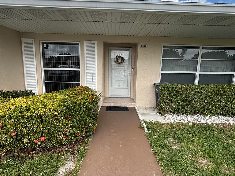 8833 Bella Vista Dr #8833 — Photo 3