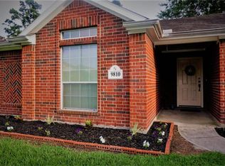 9810 Bobolink Dr, Conroe, TX 77385
