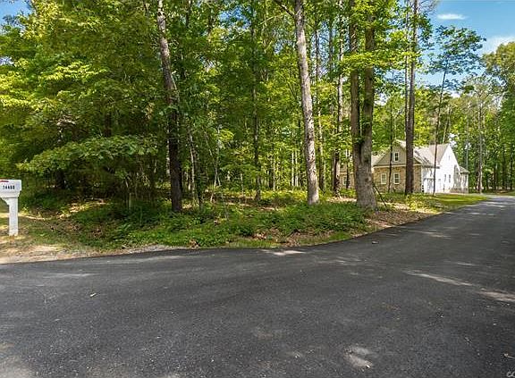 2nd image of 14460 Winding Cedar Ln