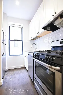 Rented by Bohemia Realty Group | media 14