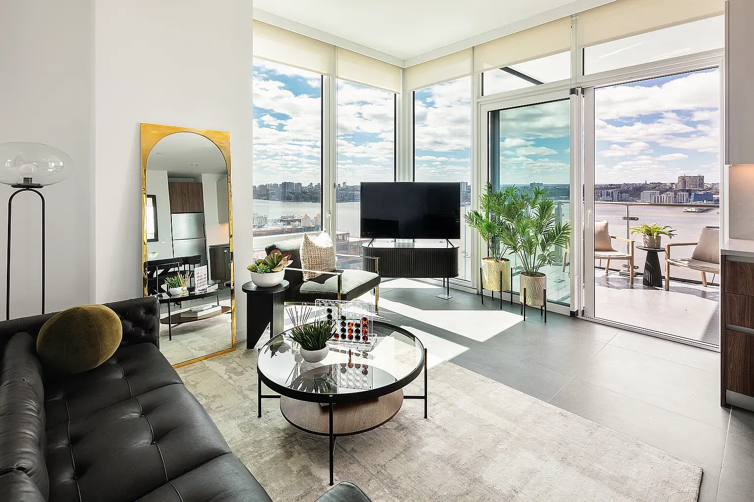 606 West 30th Street — Photo 1
