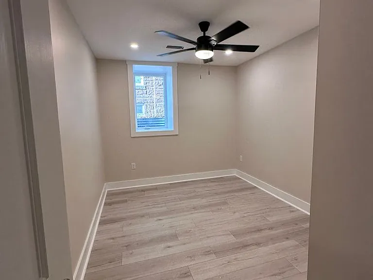 824 E High St — Photo 10