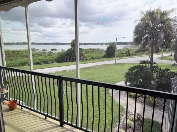 8915 Silver Lake Dr, Leesburg, FL