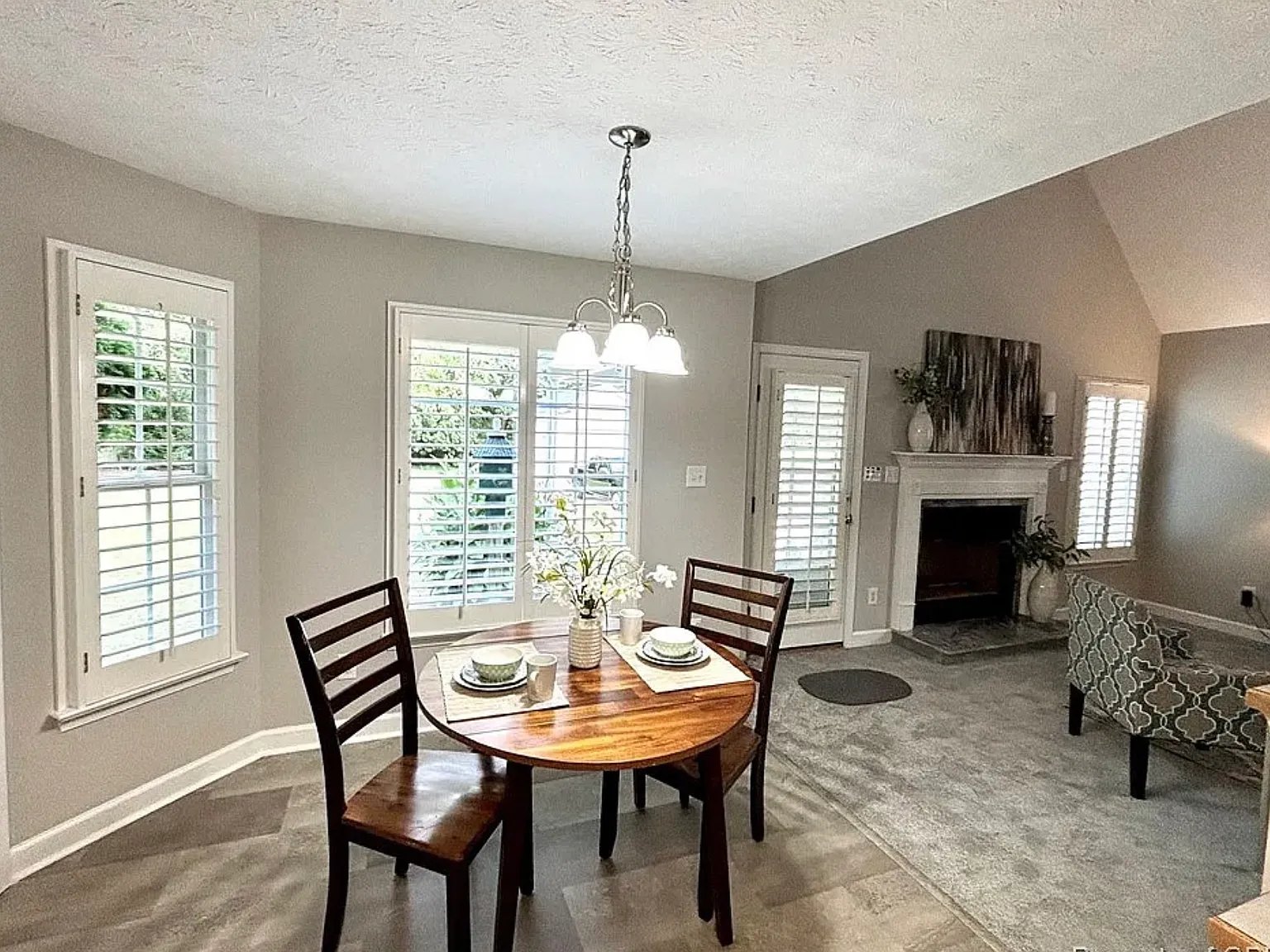4 bed, 3000 sqft, $3,500 — Photo 4