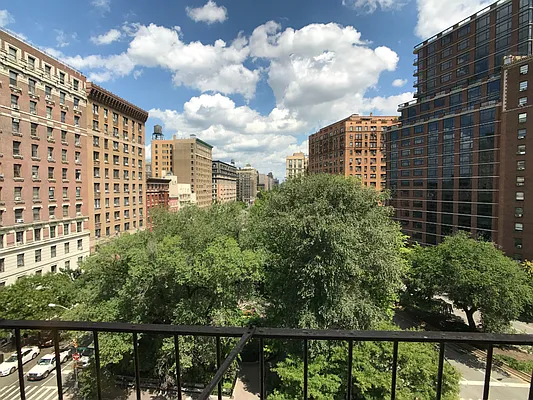 Rented by Sovereign Associates | media 11