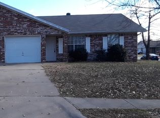 1571A Shannon St, Springdale, AR 72764