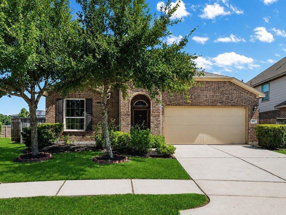 1st image of 9807 Patricia Haven Ln