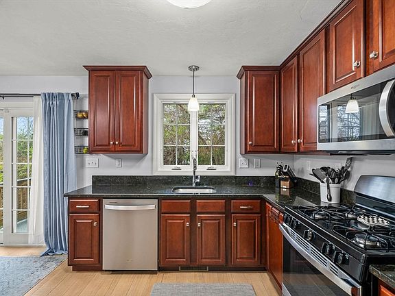 2nd image of 41 Boston Rd #445