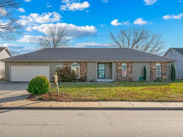 1126 E Woodland Street, Springfield, MO 65807
