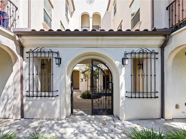 405 Mallorca Ln, Brea, CA 92823