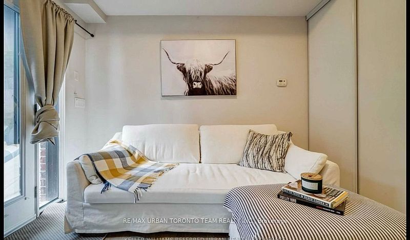 Toronto Townhouse for rent - 1 Bedroom — photo 4