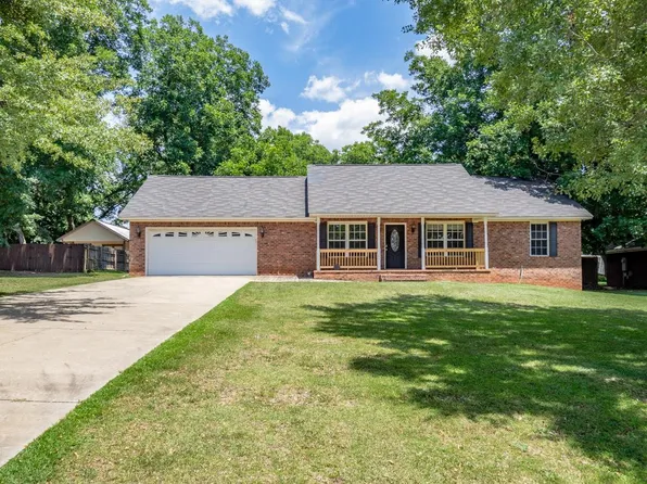 2560 Navigator Cir, Dalzell, SC 29040