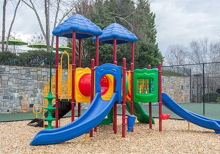Woodcrest Village — Photo 15