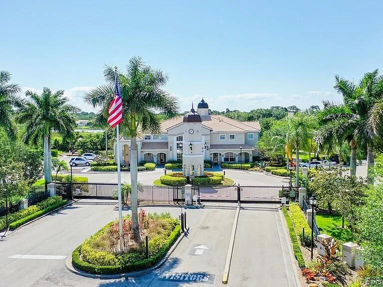 140 SW Peacock Blvd — Photo 16