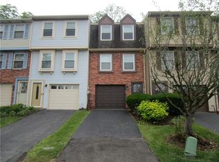 43 Shadow Dr, Pittsburgh, PA