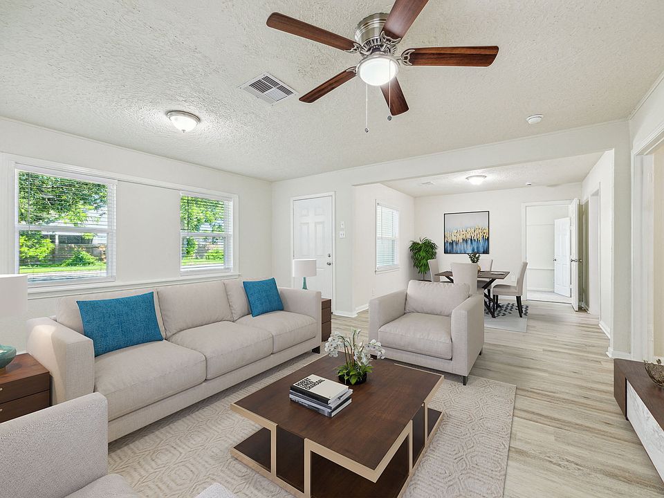 1st image of 2511 Evergreen Dr