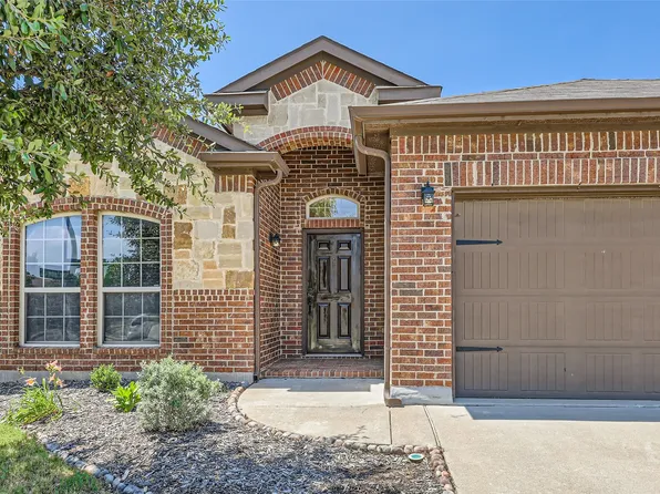 10801 Abbeyglen Ct, Haslet, TX 76052