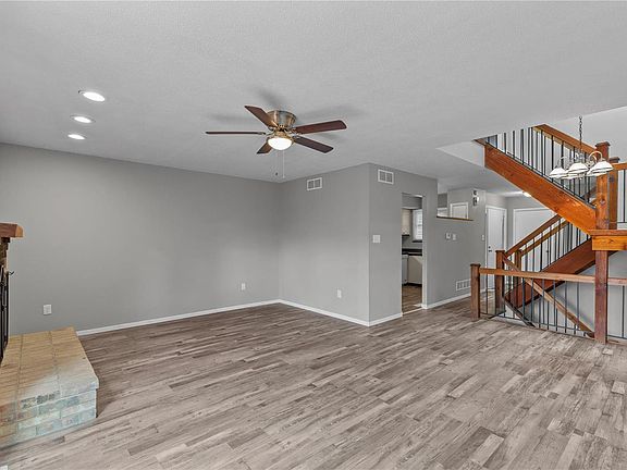 5th image of 1809 Moonstone Dr