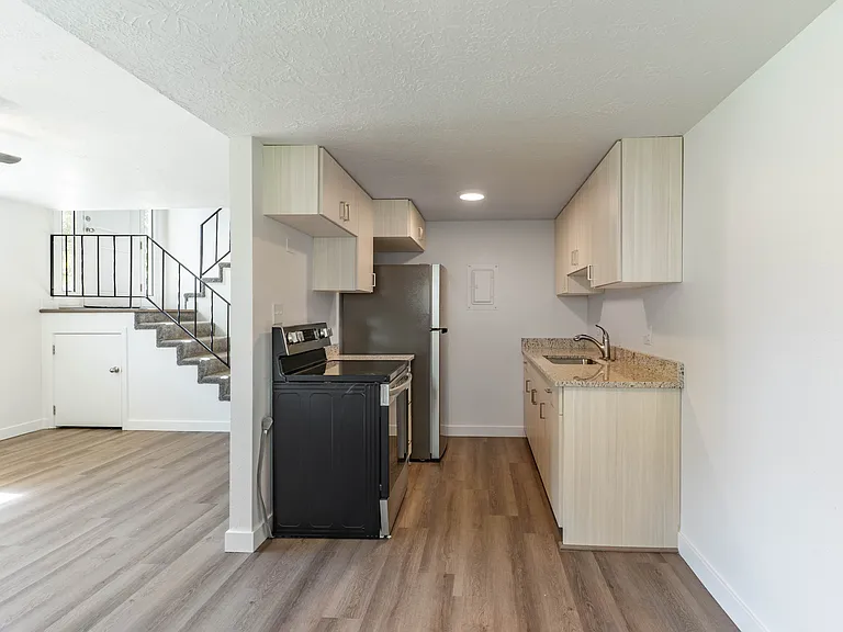 Townhouse 2x1.5 Kitchen Townhouse 2x1.5 Kitchen