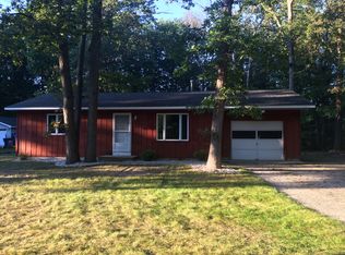 9622 Tenor Dr, Interlochen, MI 49643