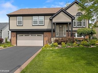 1131 Lexington Ln, Lake Zurich, IL