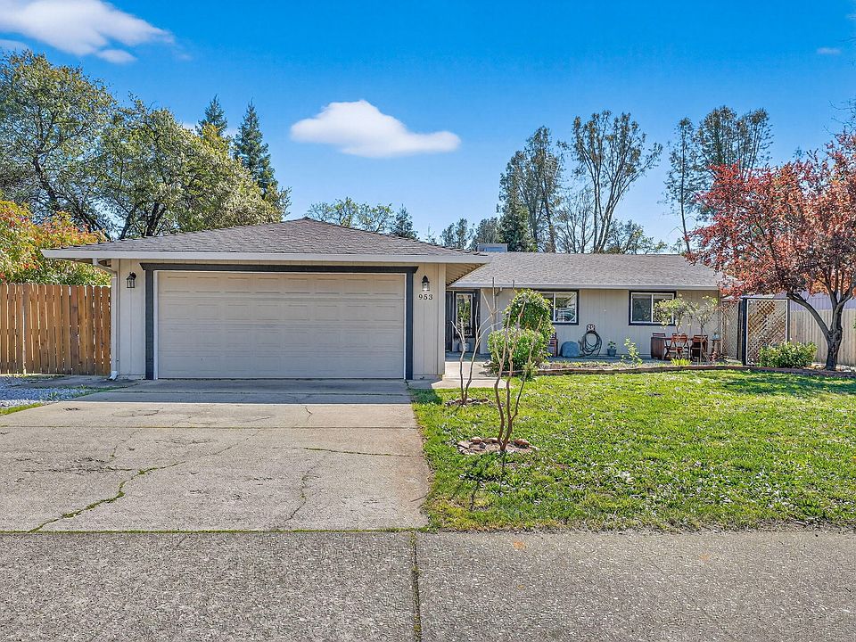 1st image of 953 Oakmont Dr