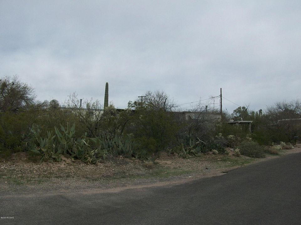 1st image of 10240 S Rainbow Ln #6