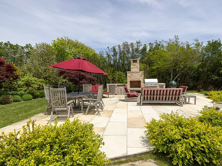 42 Crestview Ln — Photo 4