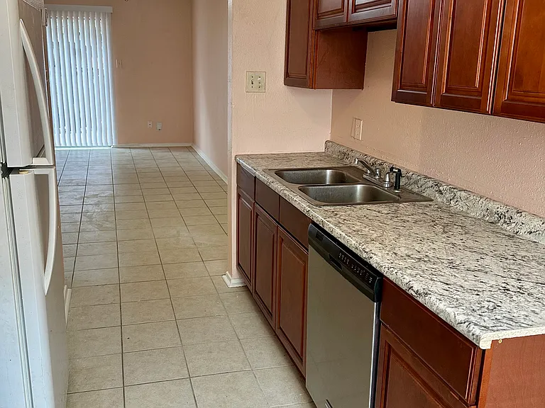 3540 Martinique Ave #C — Photo 7