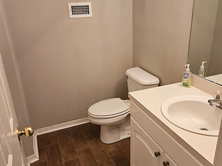 Upstairs Bathroom