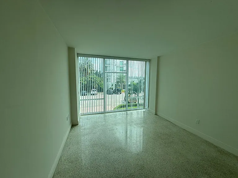 191 Bay Dr #5 — Photo 11