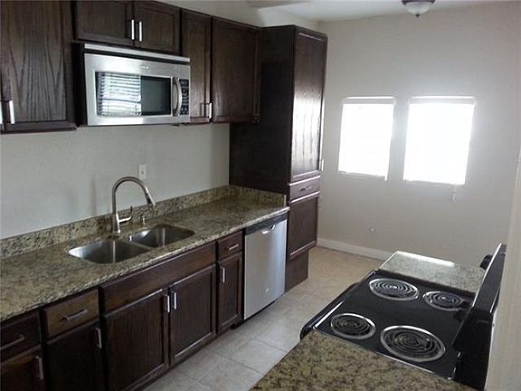 5th image of 1016 E Morningside Dr