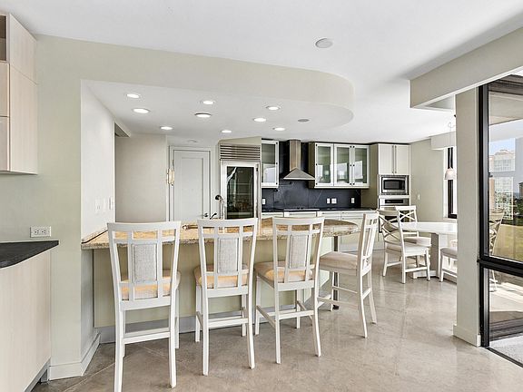 5th image of 936 Intracoastal Drive #12h