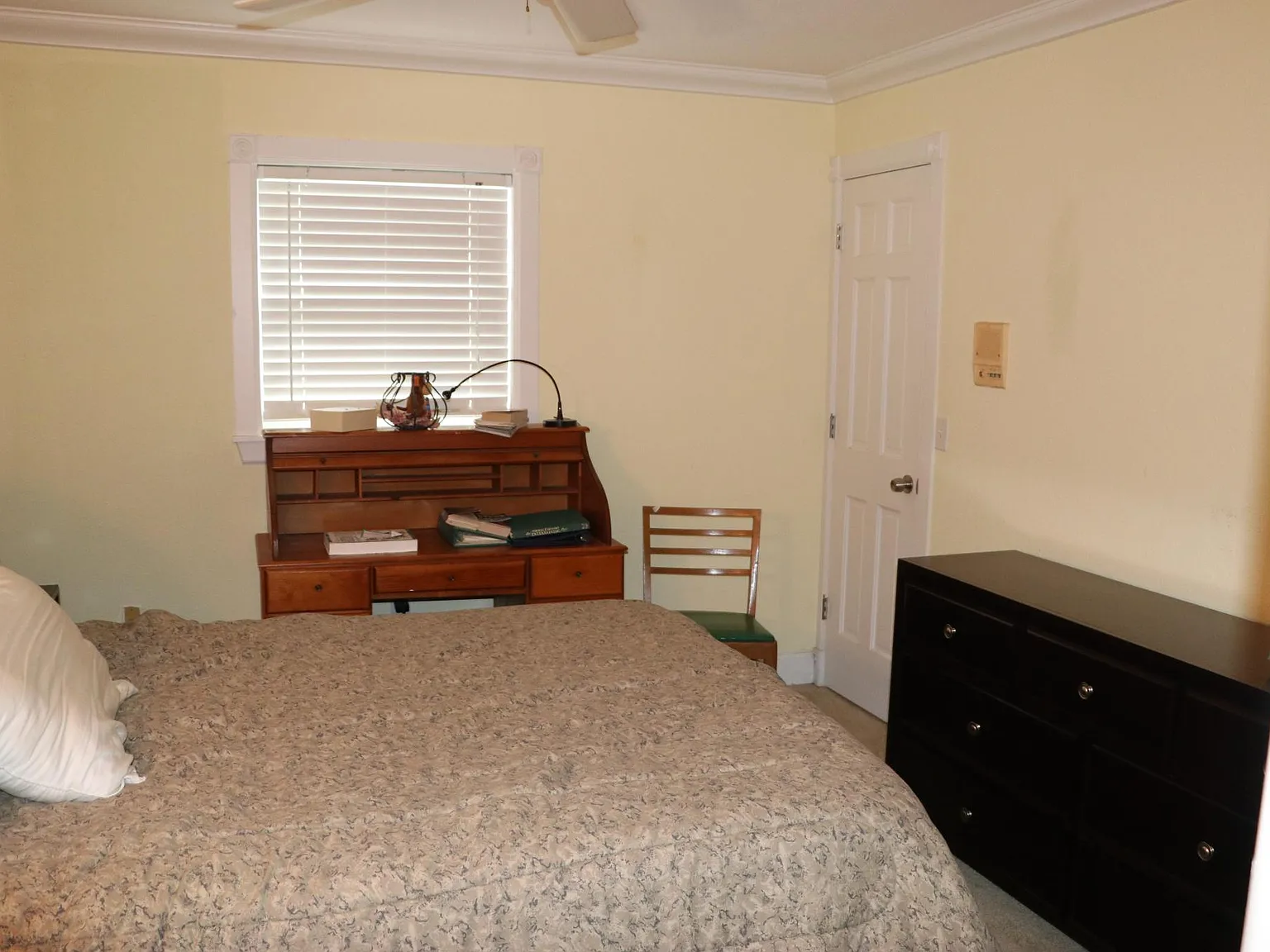 5 bed, 3182 sqft, $5,500 — Photo 3
