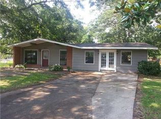 2610 Merrywood Cres, Pascagoula, MS 39581