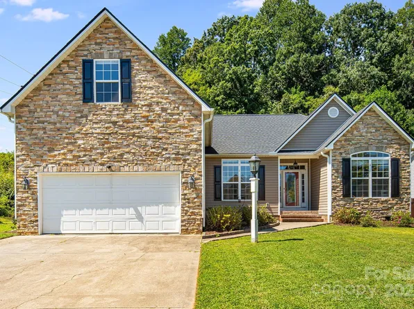 7 Groton Way, Arden, NC 28704