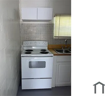 823 Avenue R NE #2 — Photo 12