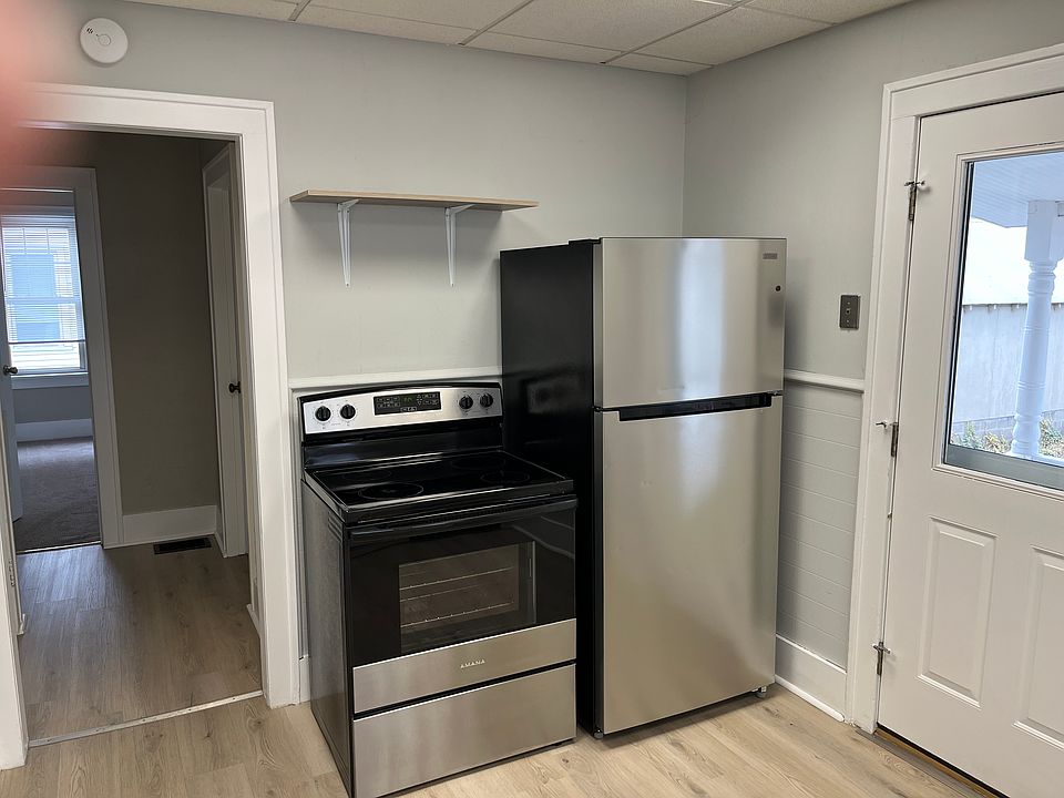 1st image of 16 Dix Ave