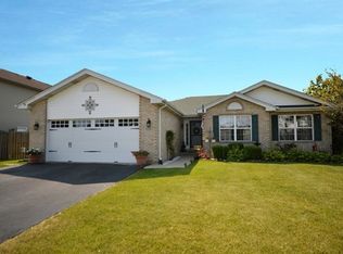 939 Blue Aster Dr, Romeoville, IL 60446