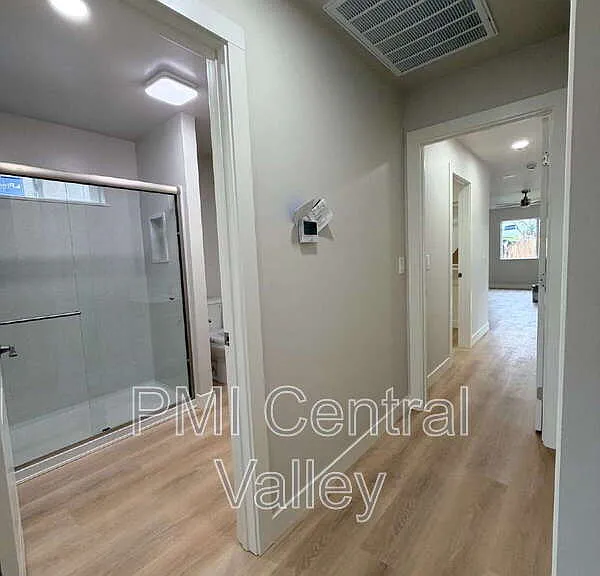 1710 Waverly Dr — Photo 23
