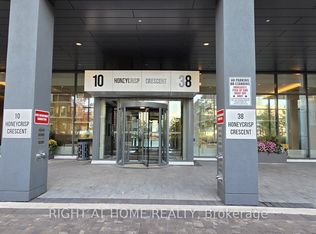 38 Honeycrisp Cres #102, Vaughan, ON L4K 0M8