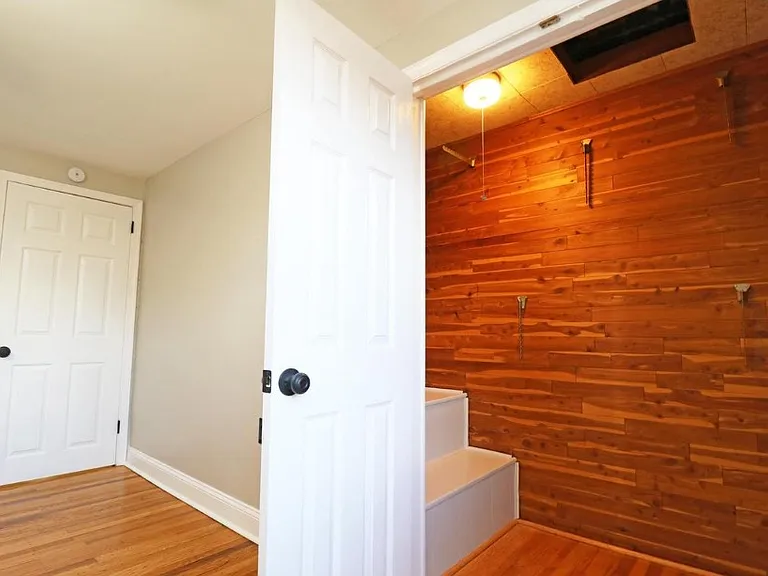 227.1 Gramercy Dr — Photo 5