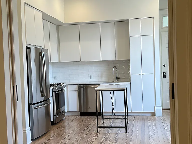 5833 Magazine St #A — Photo 29